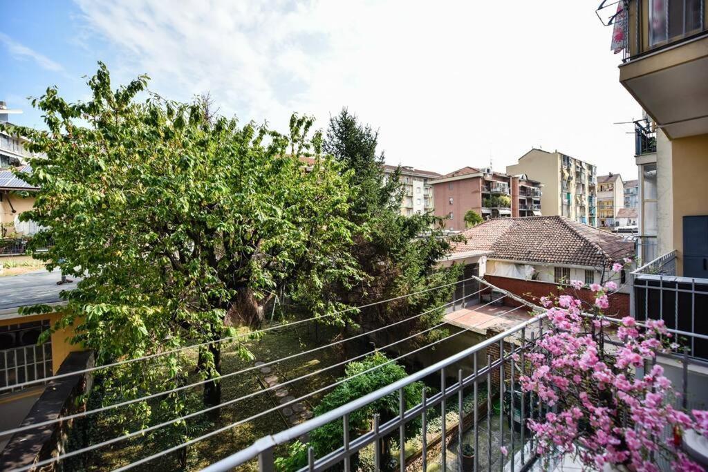 Benvenuti Casa Leo - Elegante Appartamento Turin Exterior photo